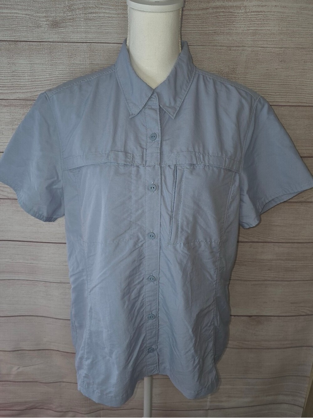 Men's Light Blue Short-Sleeve Button-Down Casual Shirt